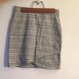 Aritzia (Talula) grey pencil skirt.